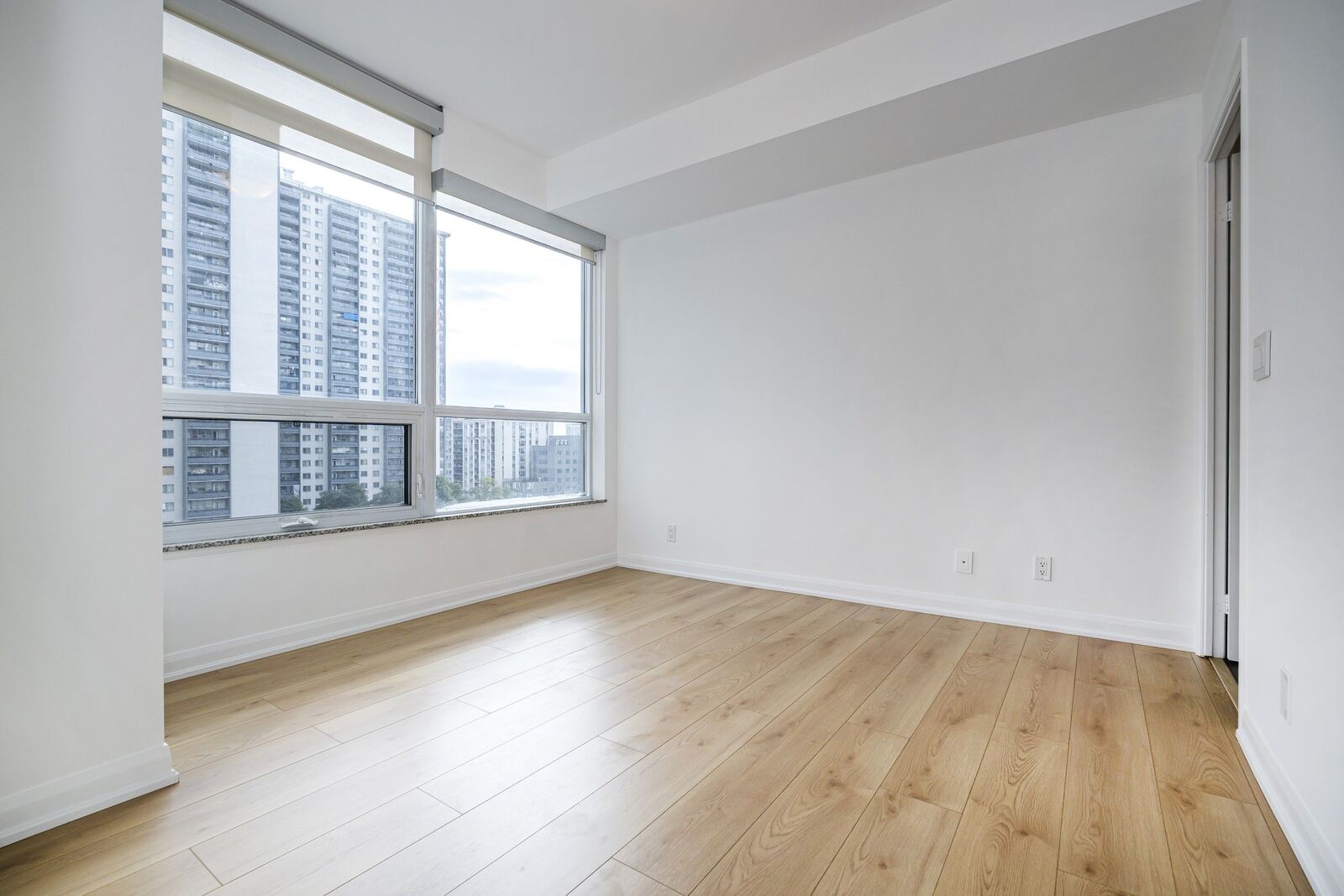 500 Sherbourne Street photo 17