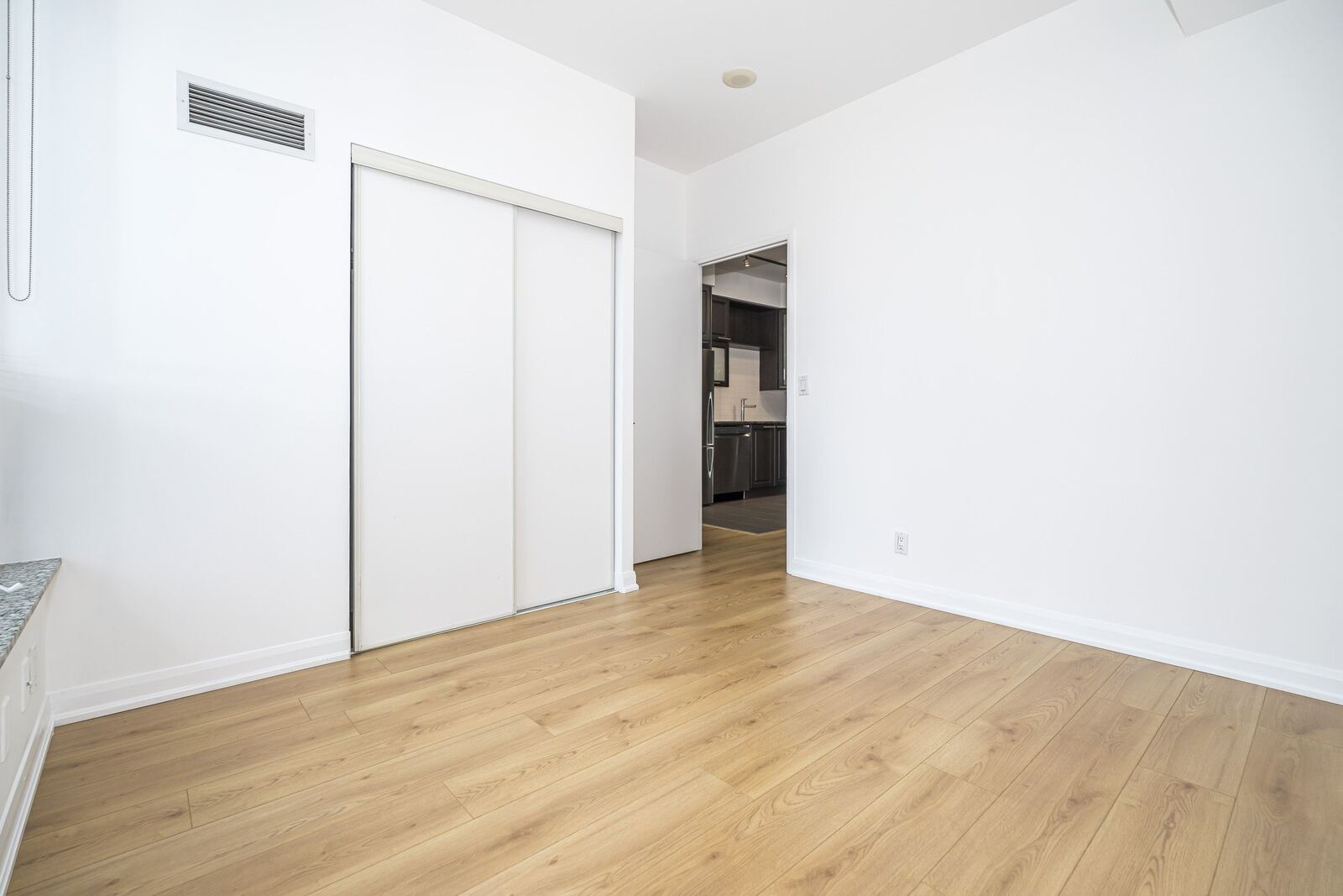 500 Sherbourne Street photo 23