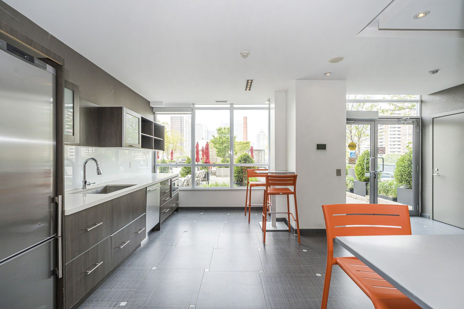 500 Sherbourne Street photo 41