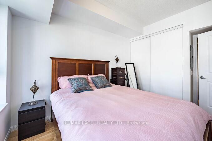 900 Mount Pleasant Road photo 15