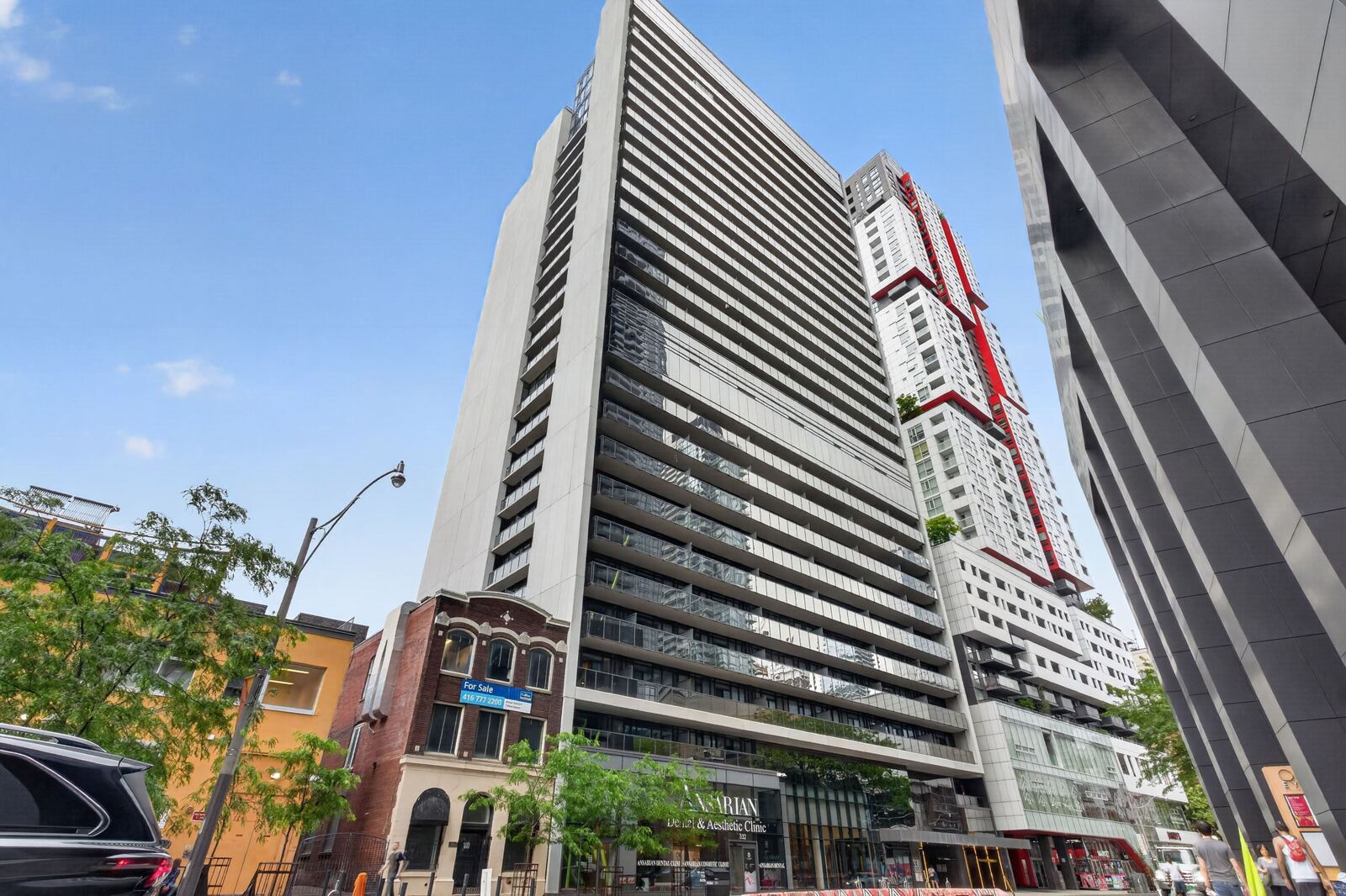 330 Richmond Street W photo 40