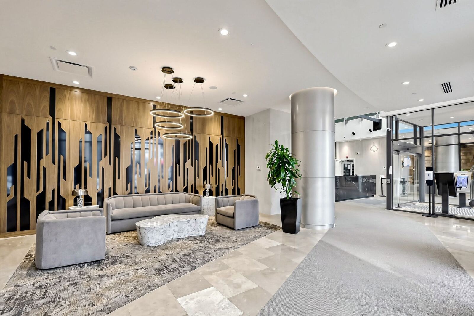 15 Northtown Way photo 5