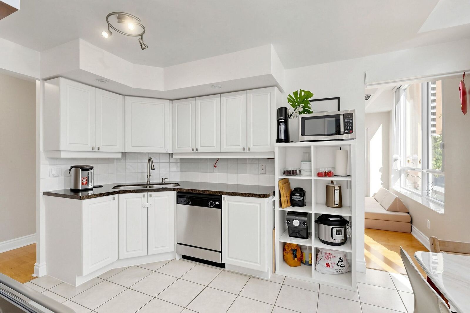 15 Northtown Way photo 16