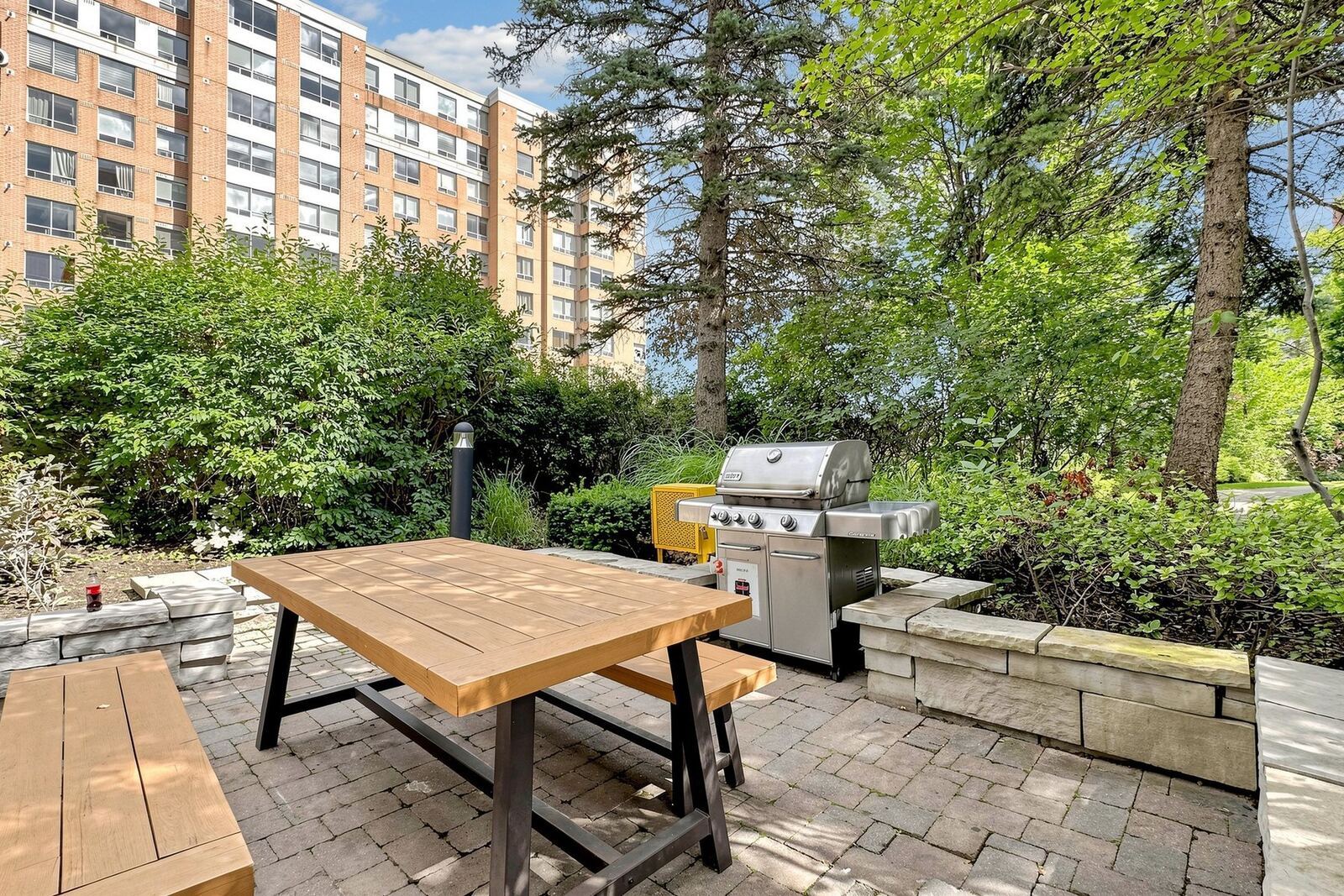 15 Northtown Way photo 48