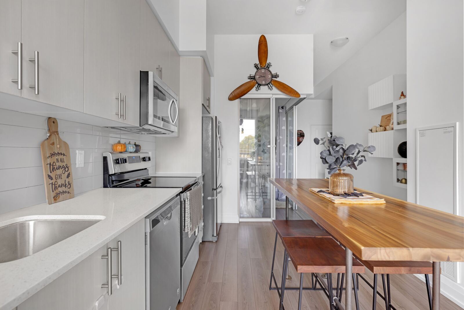 3121 Sheppard Avenue E photo 11
