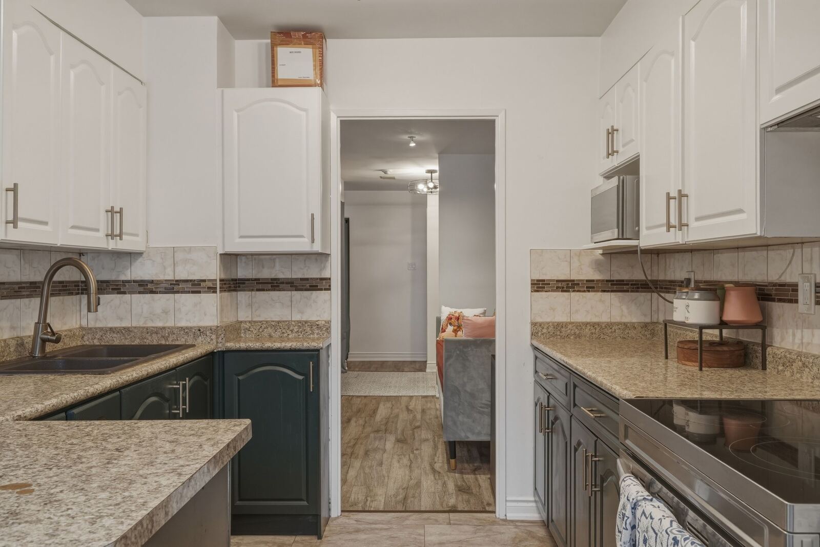 410 McLevin Avenue photo 35