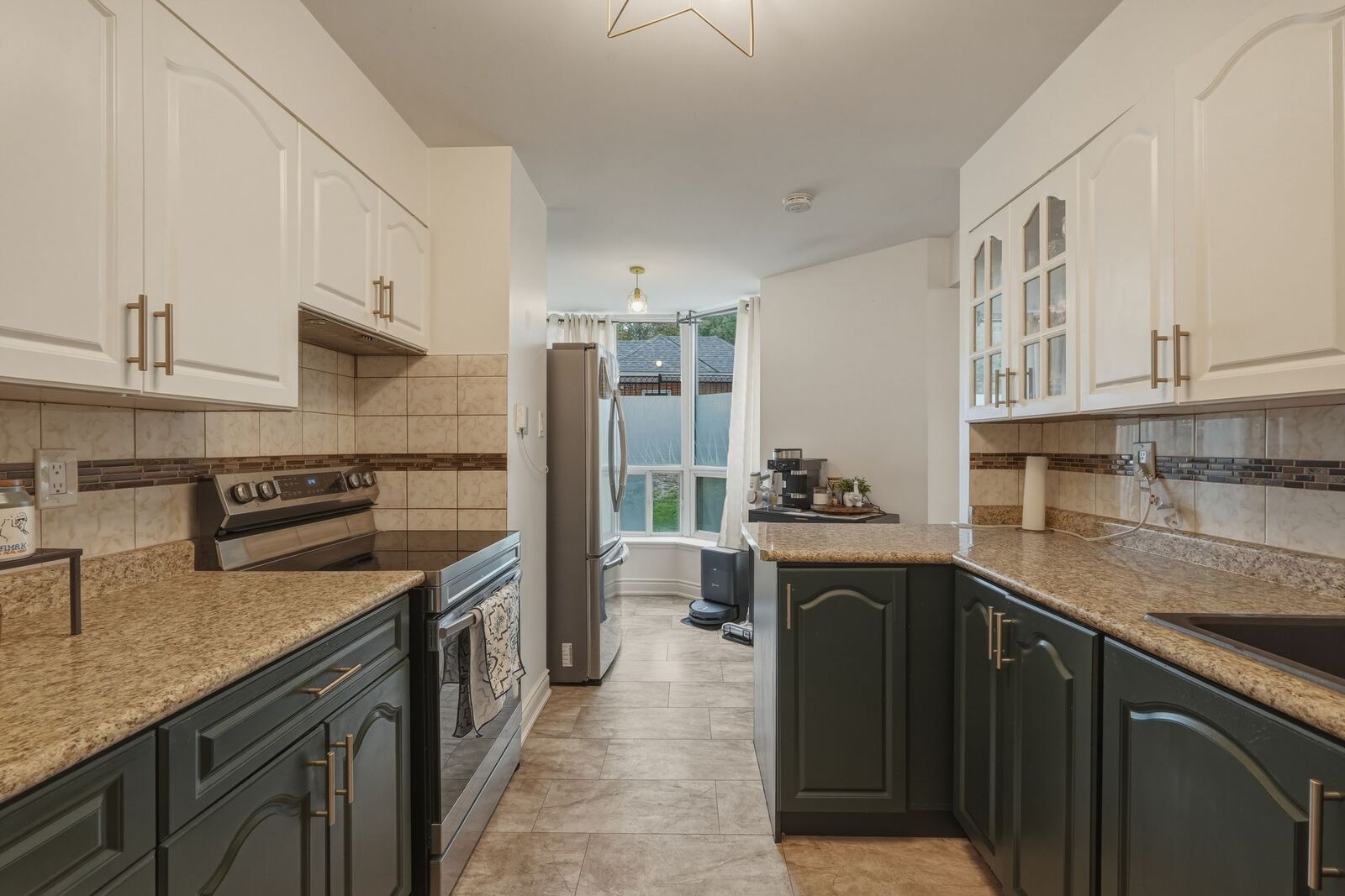 410 McLevin Avenue photo 38