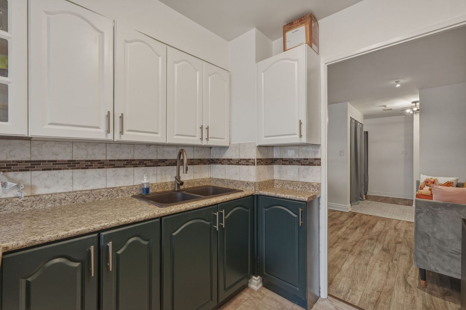 410 McLevin Avenue photo 40