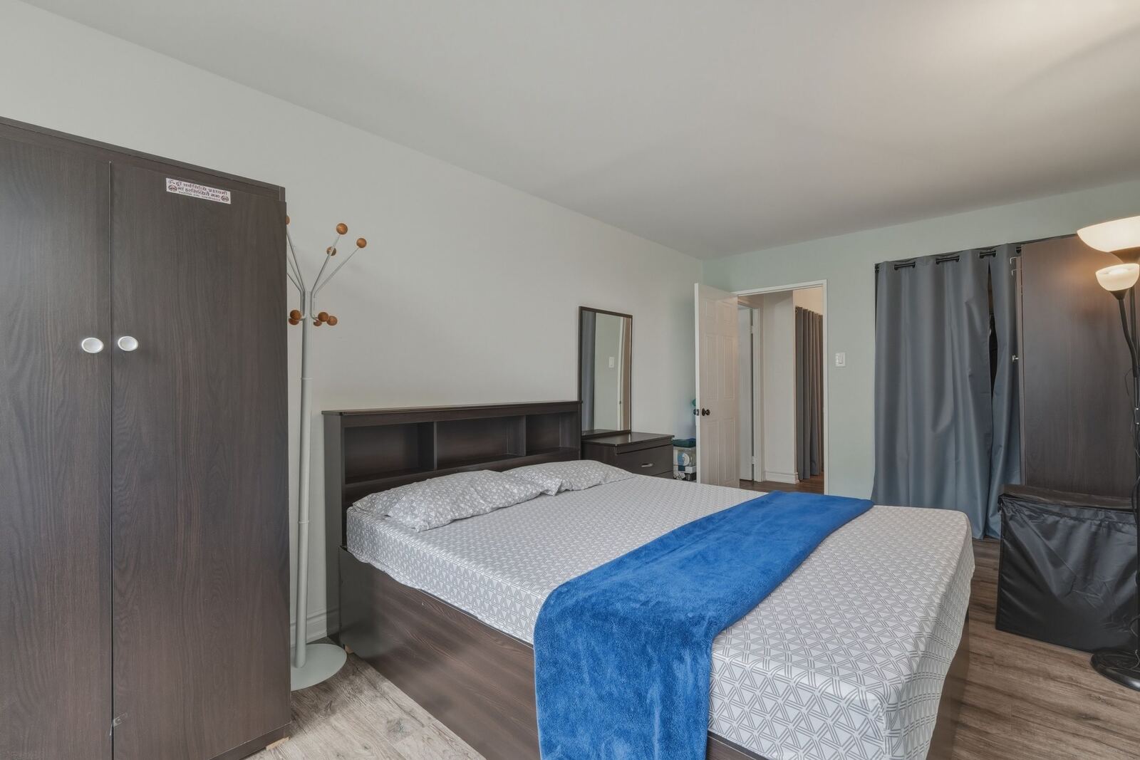 410 McLevin Avenue photo 52