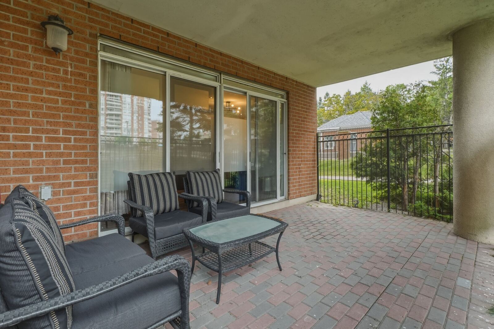 410 McLevin Avenue photo 72