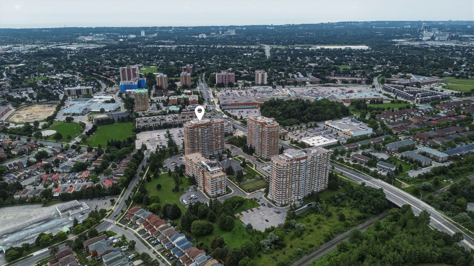 410 McLevin Avenue photo 86