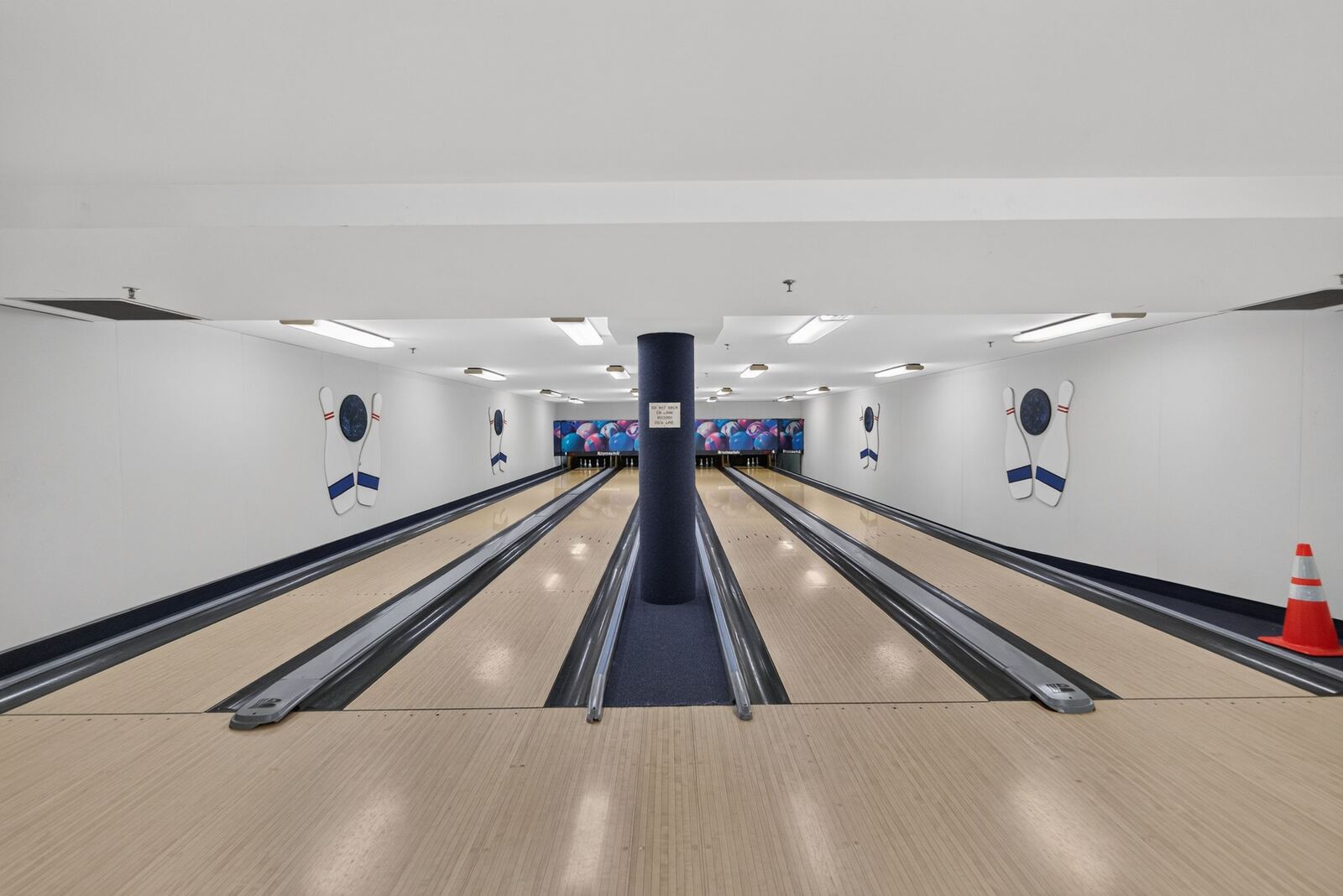 68 Corporate Drive photo 10