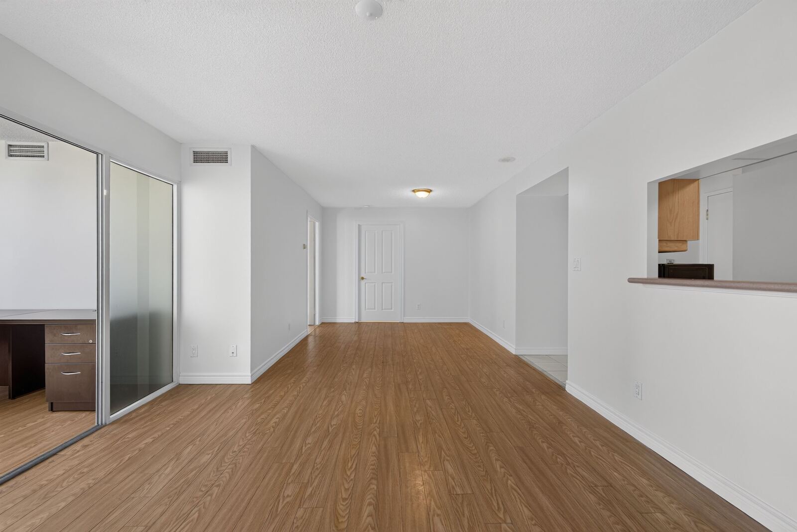 68 Corporate Drive photo 24