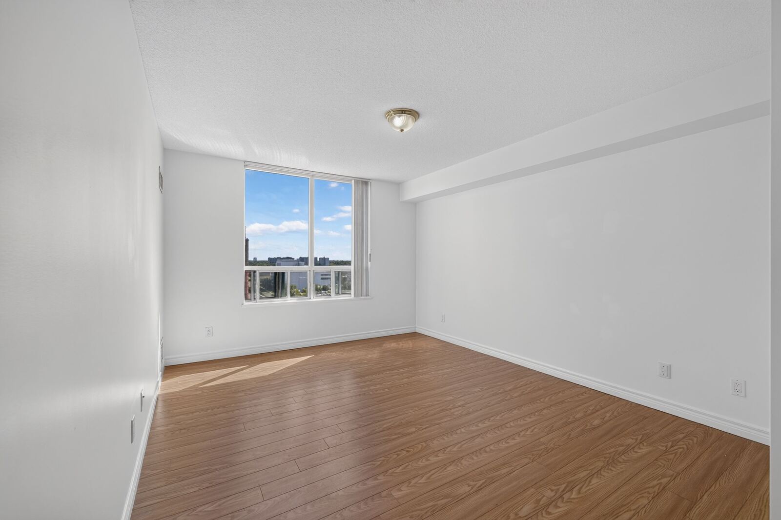 68 Corporate Drive photo 25