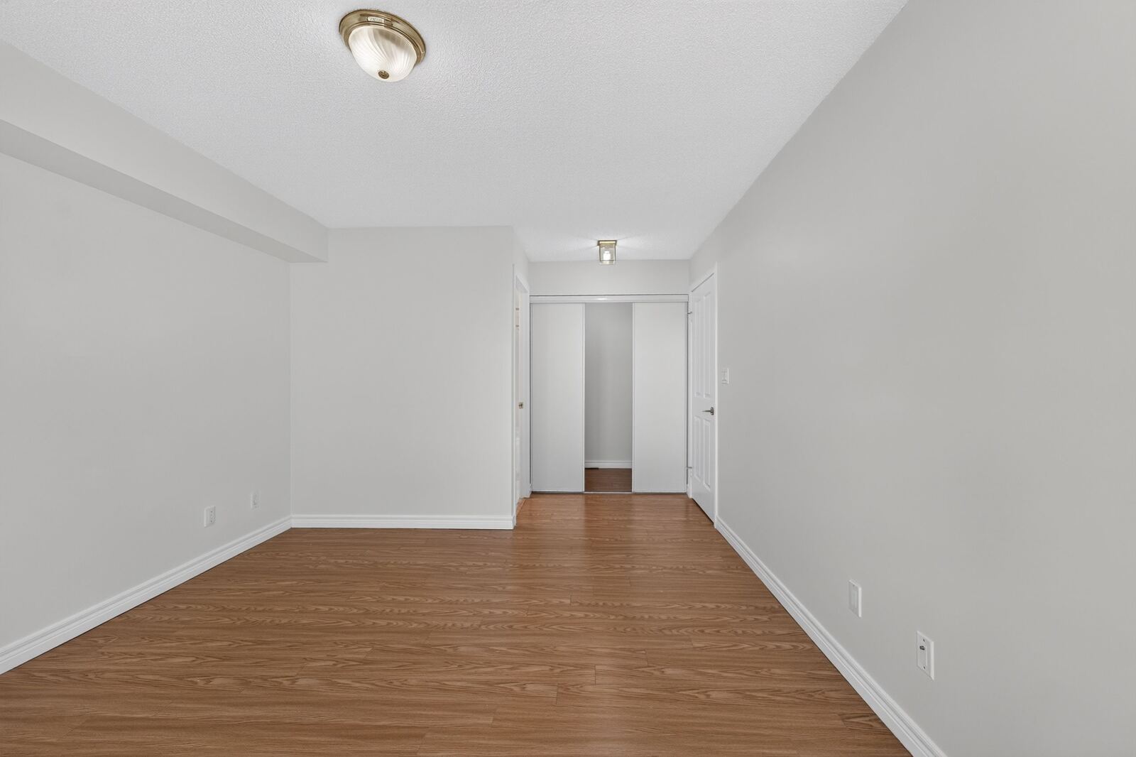 68 Corporate Drive photo 27