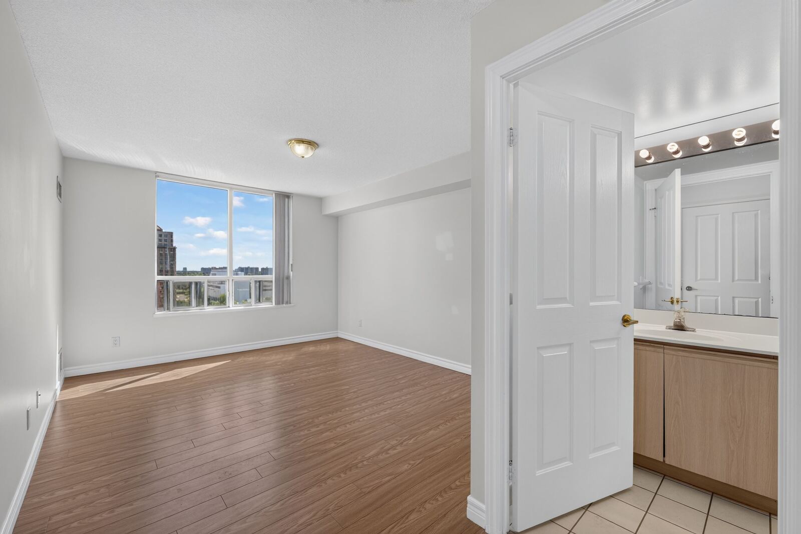 68 Corporate Drive photo 28