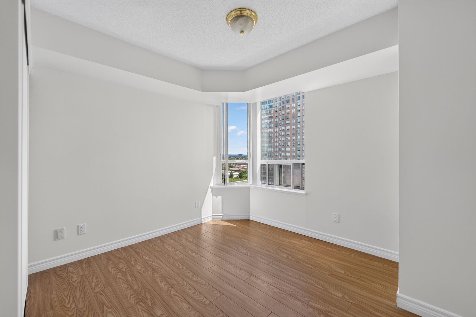 68 Corporate Drive photo 29