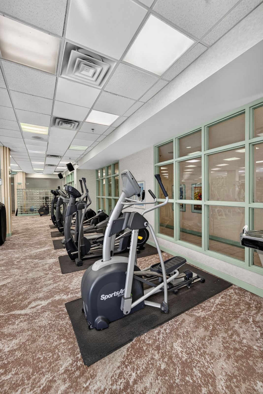 68 Corporate Drive photo 43