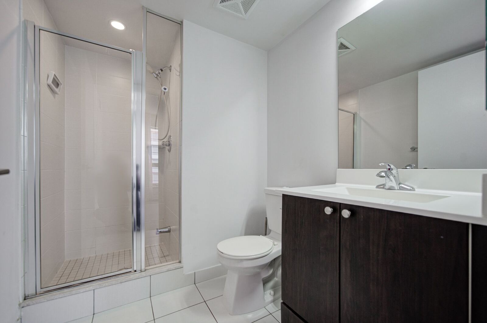 151 Village Green Square photo 39