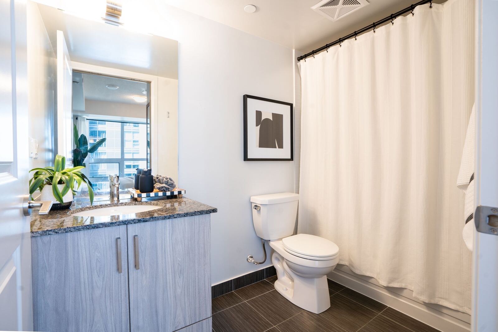 20 Meadowglen Place photo 9