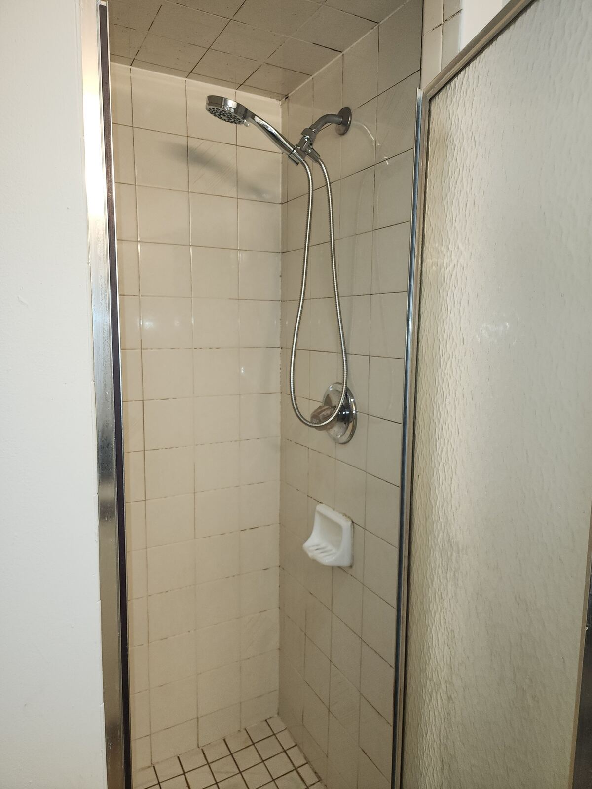 410 Mclevin Avenue photo 13