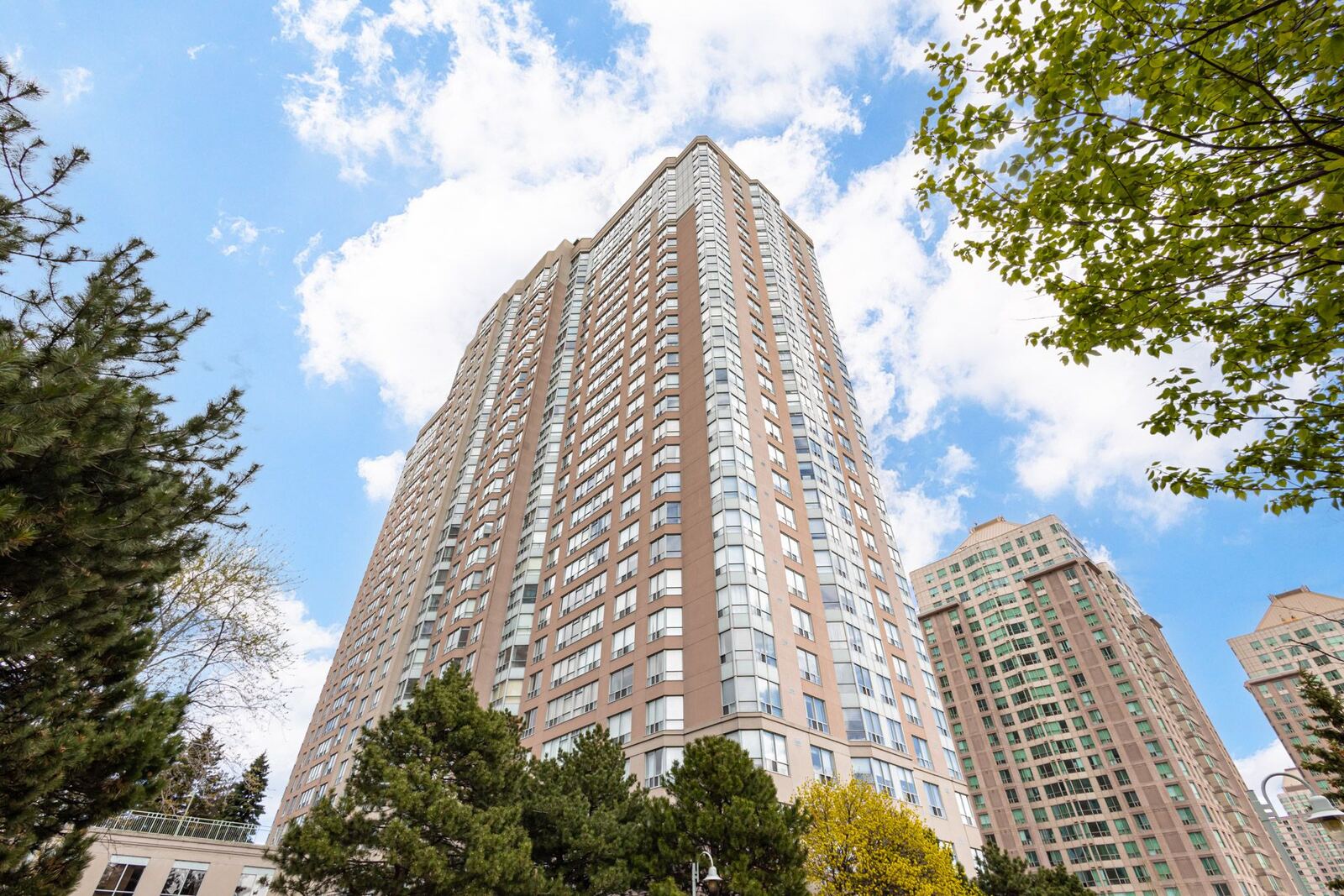 88 Corporate Drive photo 19