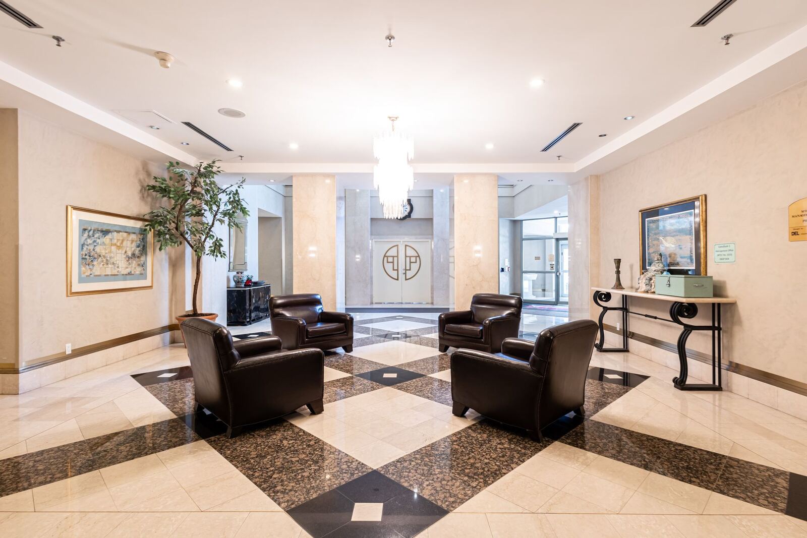 88 Corporate Drive photo 33