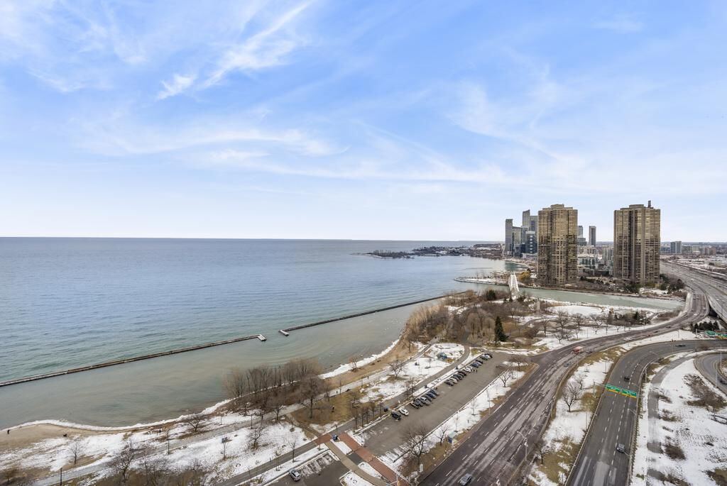1928 Lake Shore Boulevard W photo 31