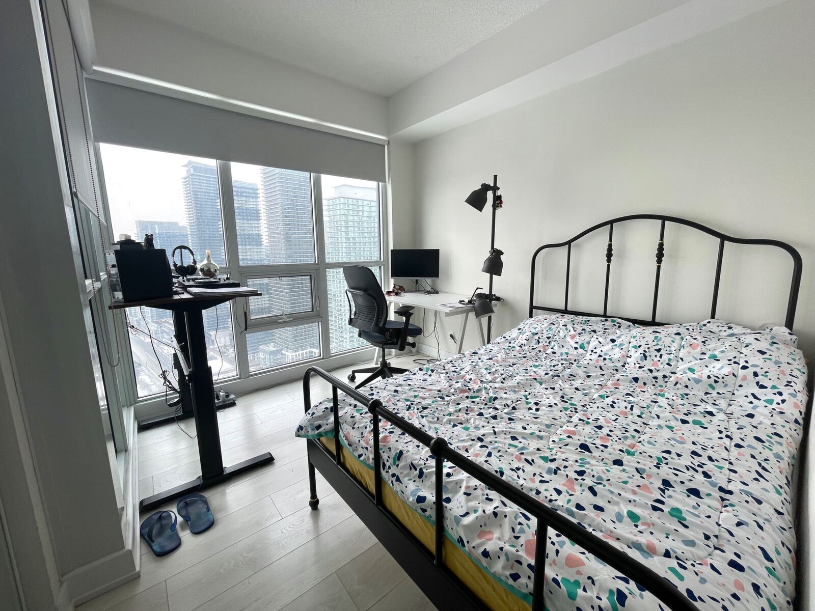 2200 Lake Shore Boulevard W photo 3