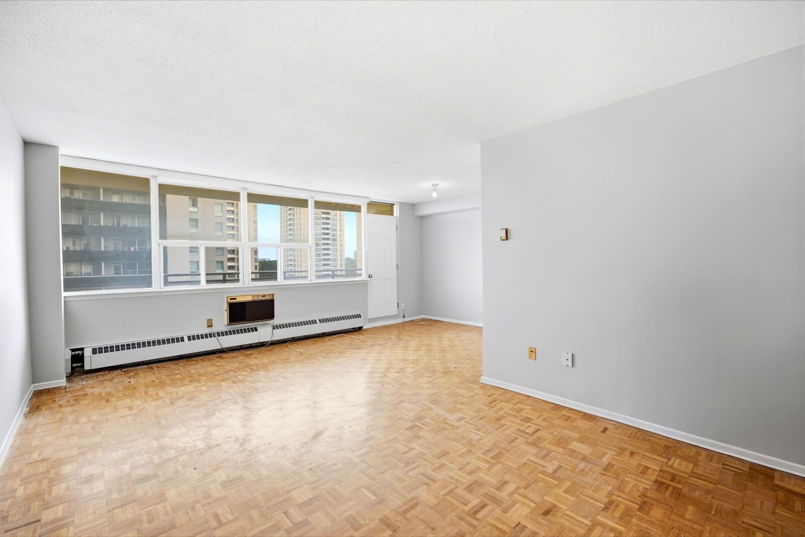 155 Marlee Avenue photo 31