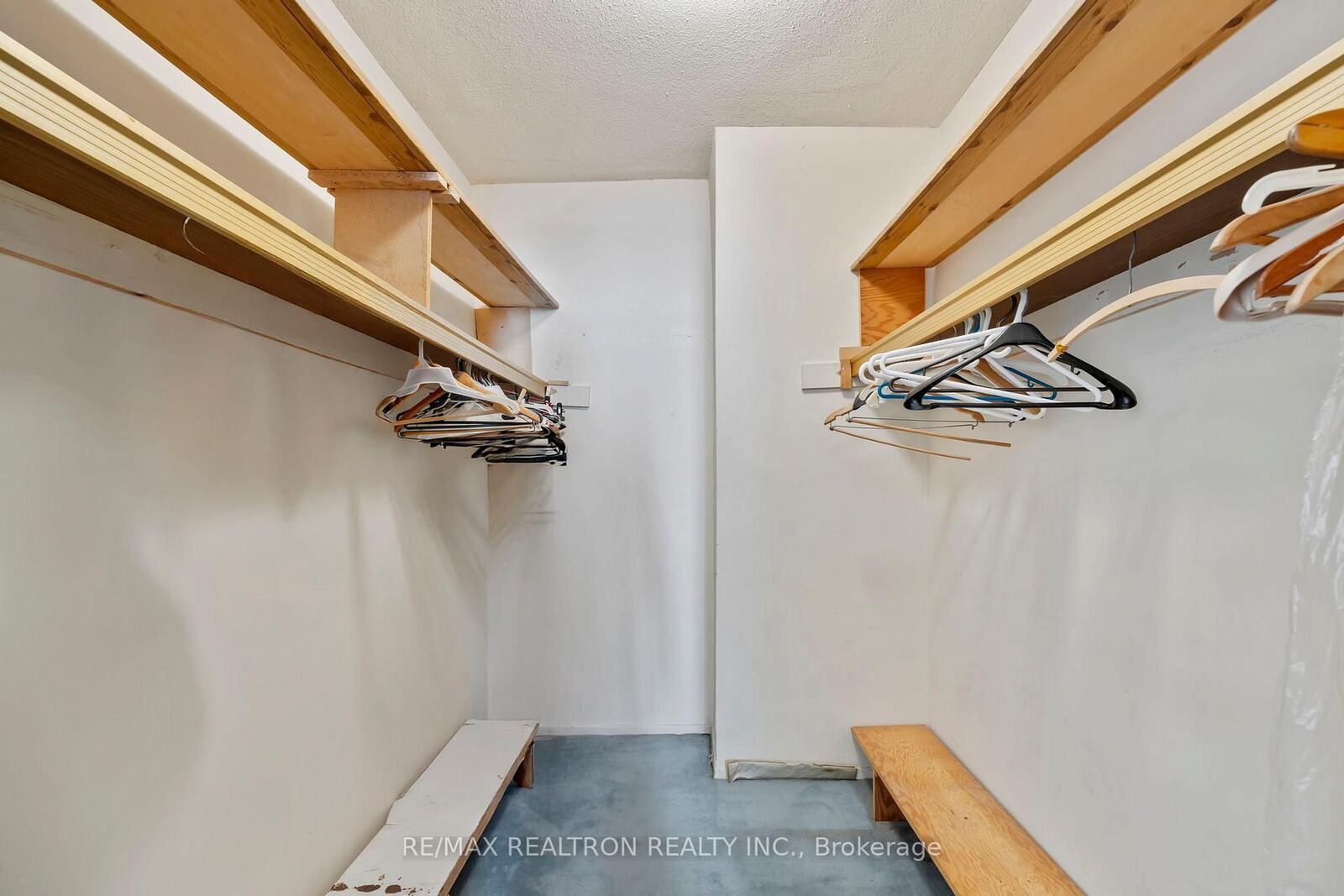 155 Marlee Avenue photo 38