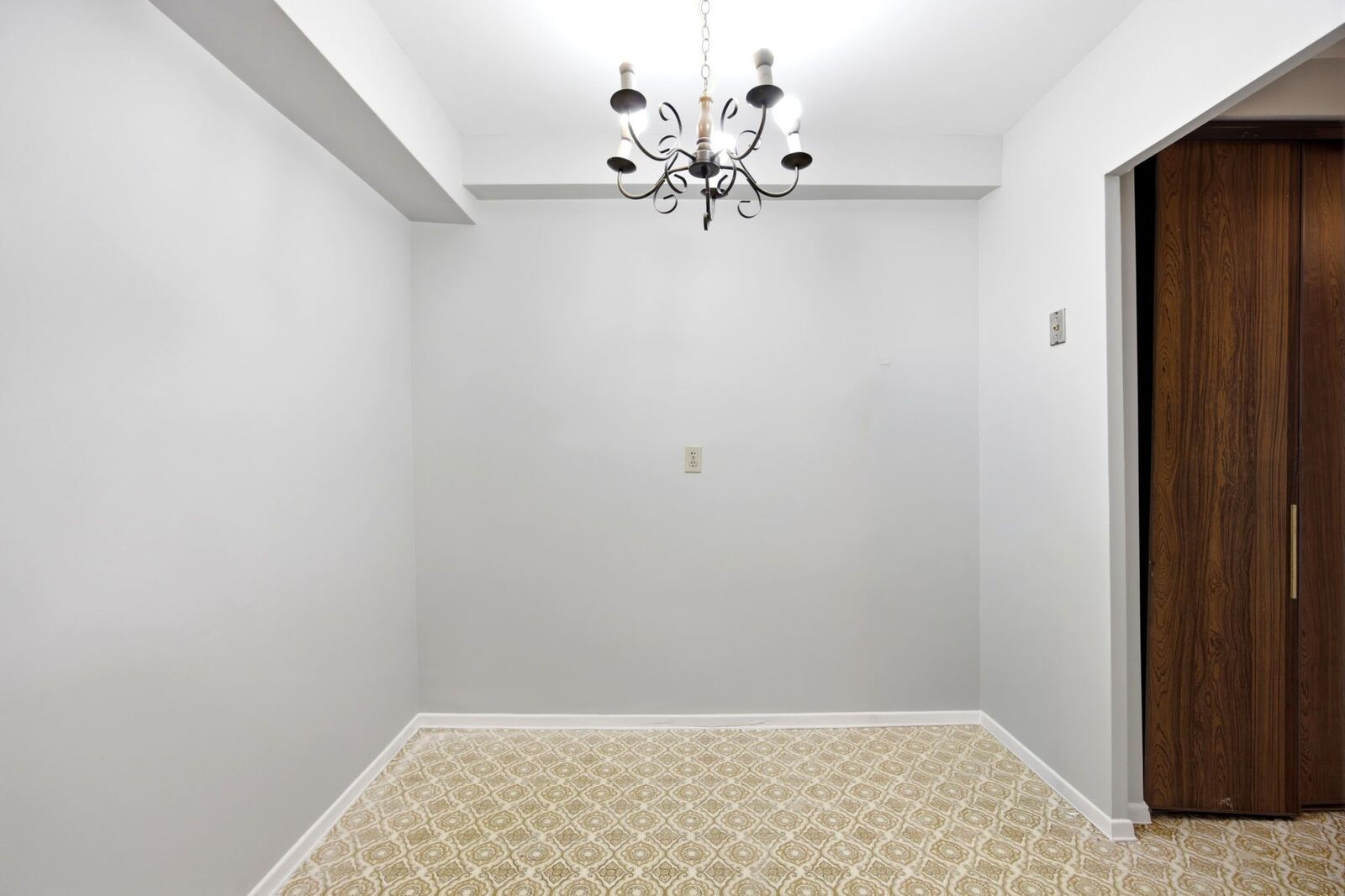 155 Marlee Avenue photo 43