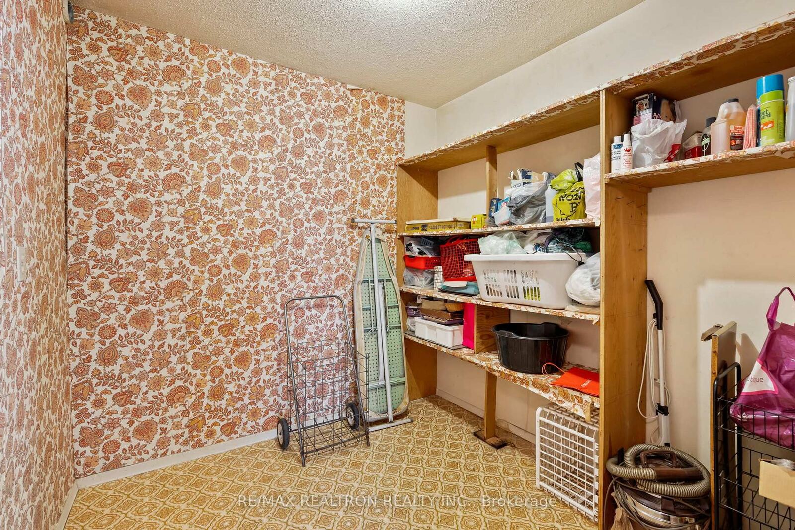 155 Marlee Avenue photo 46