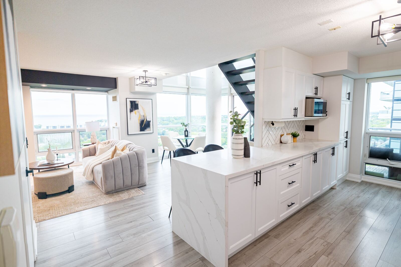 155 Legion Road N photo 9