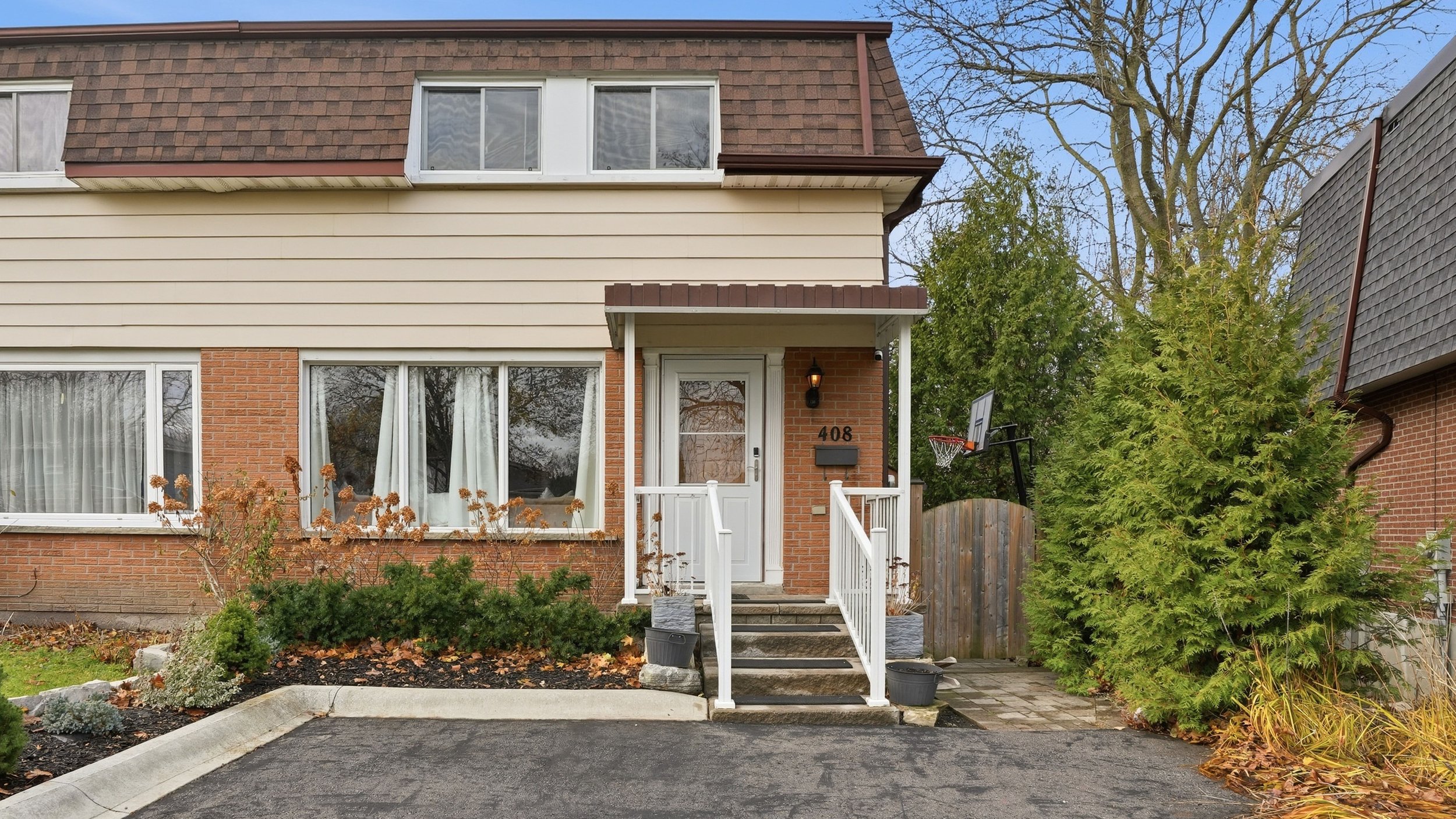 408 Camelot Court