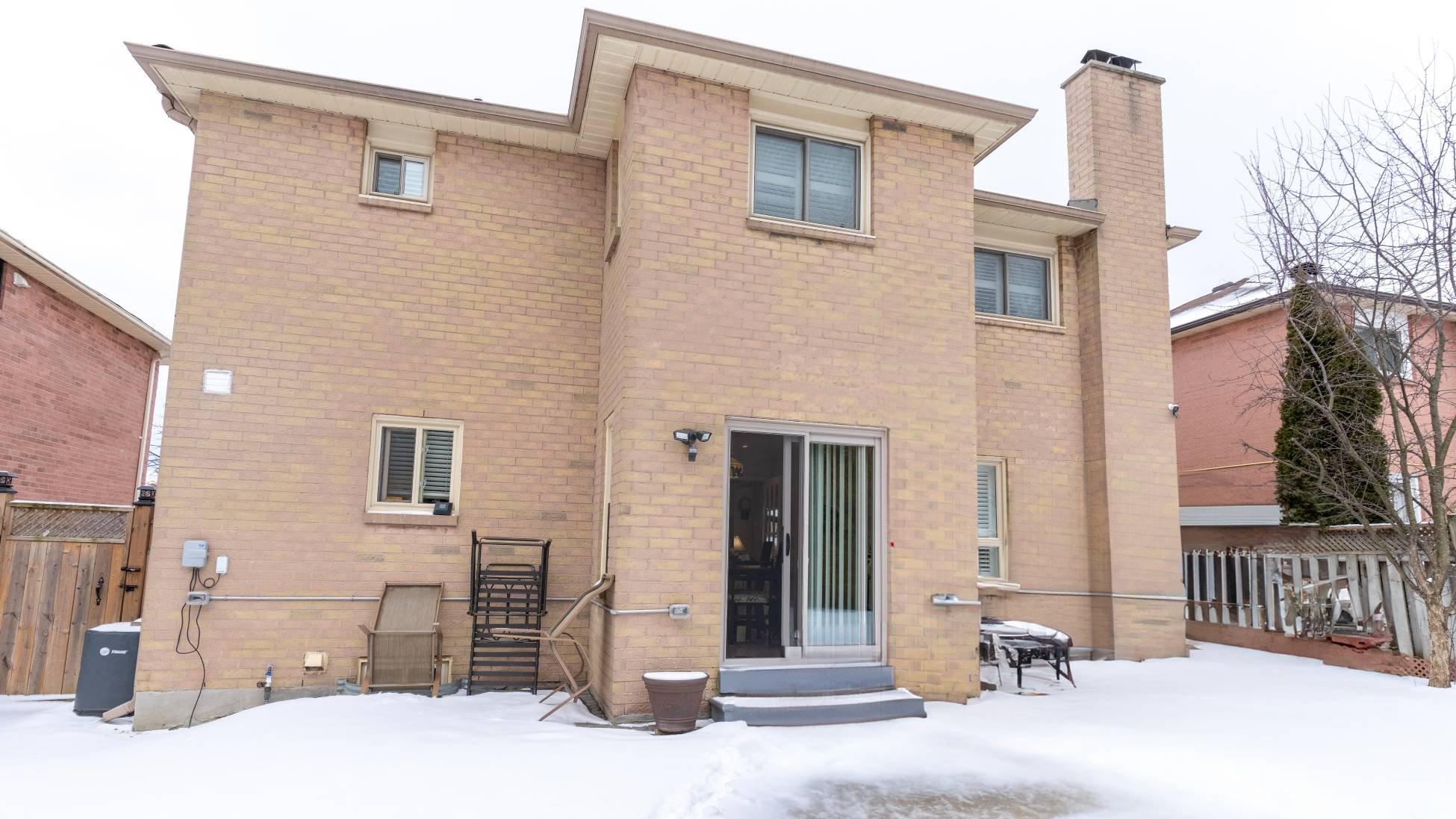 12 Griffiths Drive