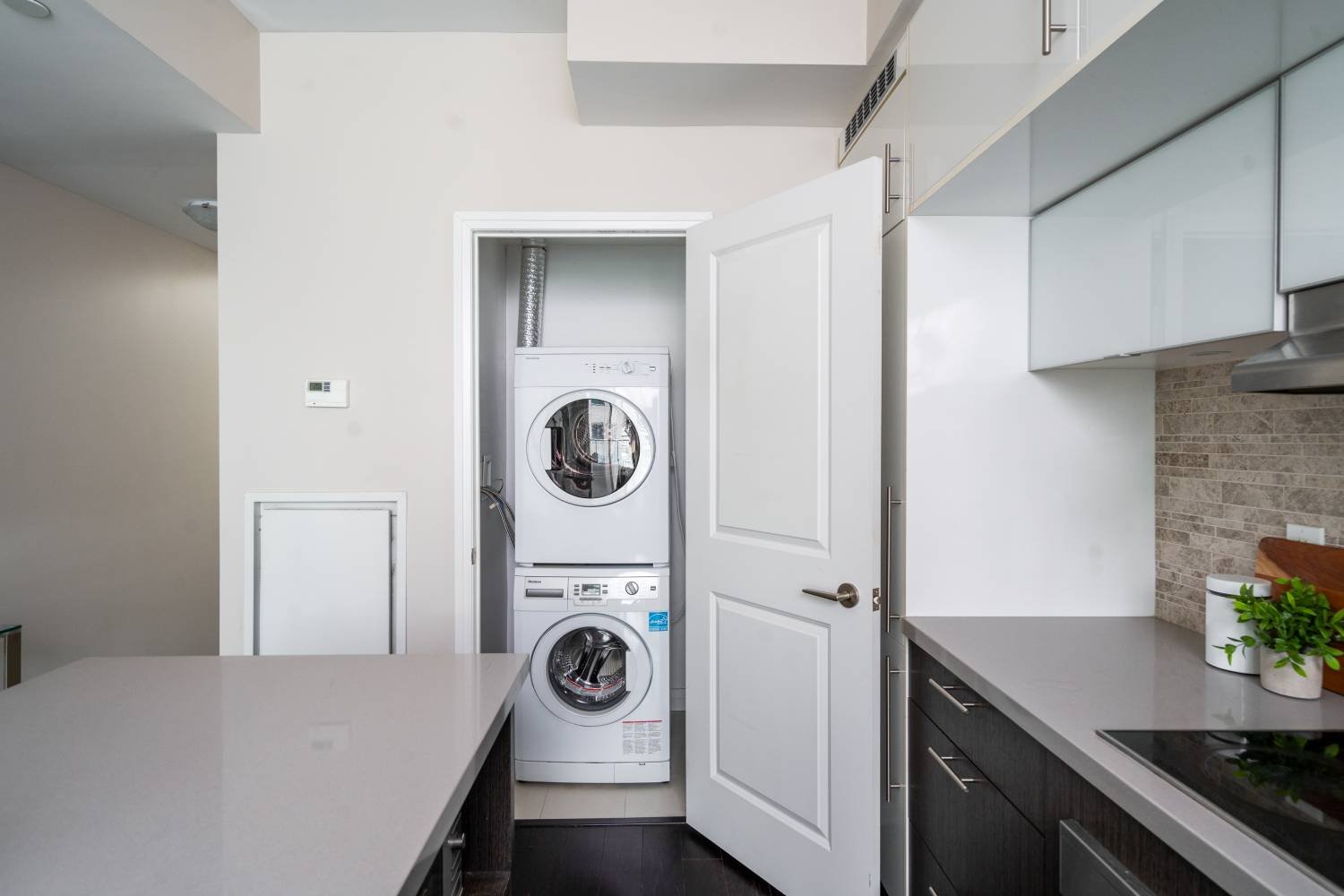 8 Mercer Street #1503