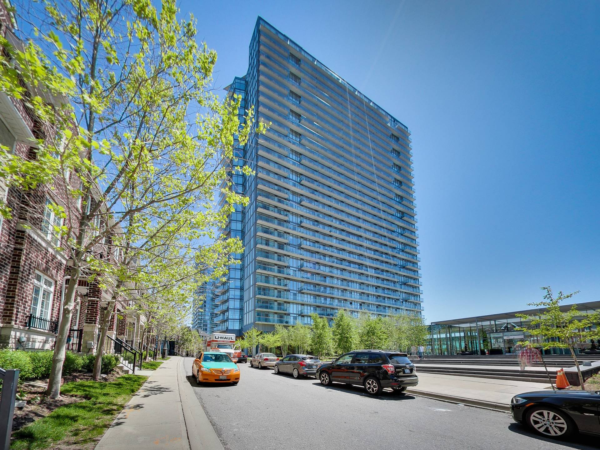 403 - 103 The Queensway Ave