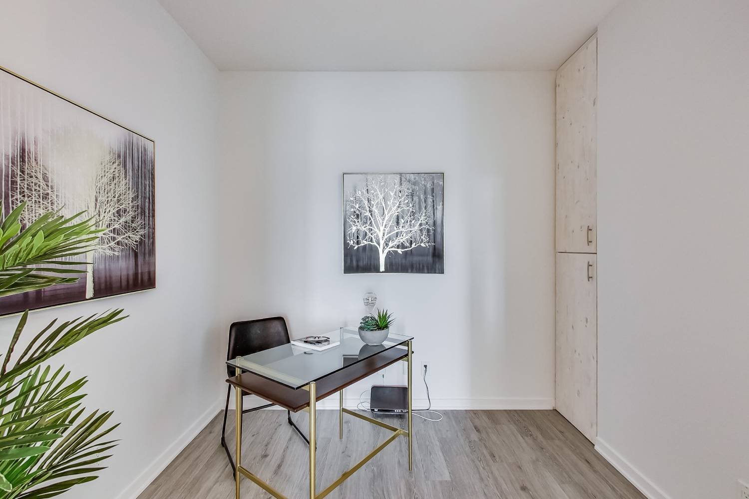 403 - 103 The Queensway Ave