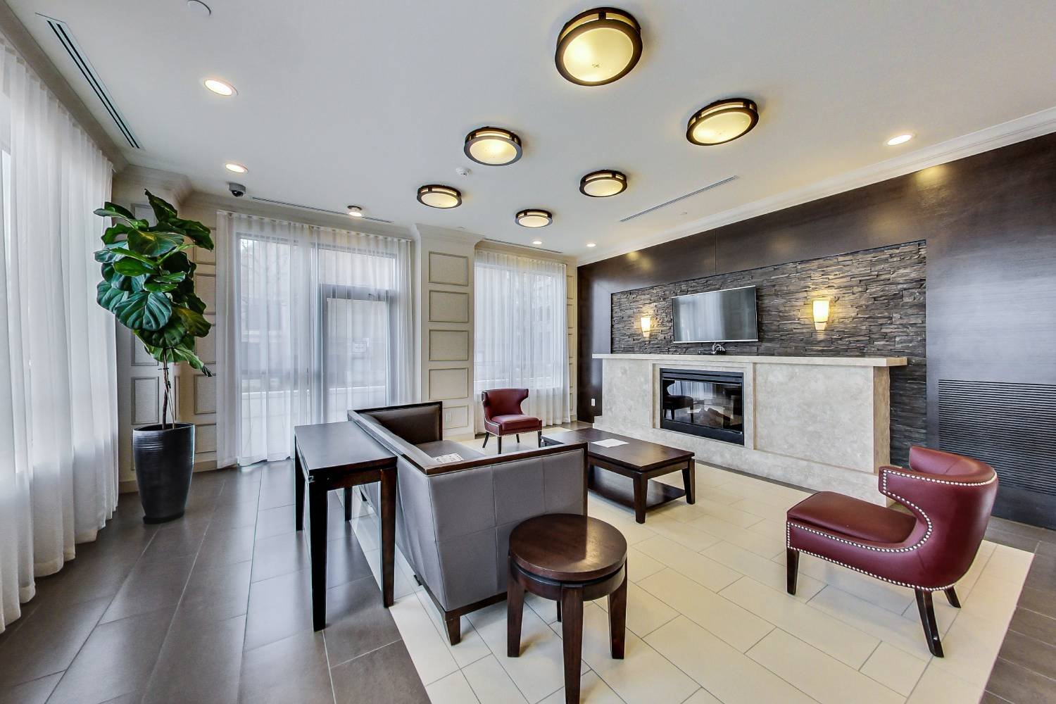 35 Saranac Boulevard #522