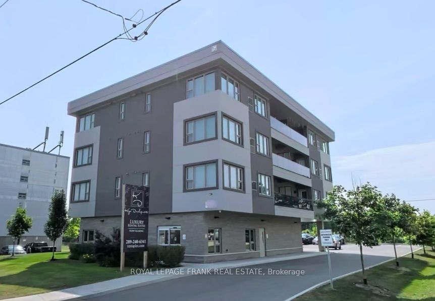 143 Bloor Street W, Oshawa, ON L1J 1P5