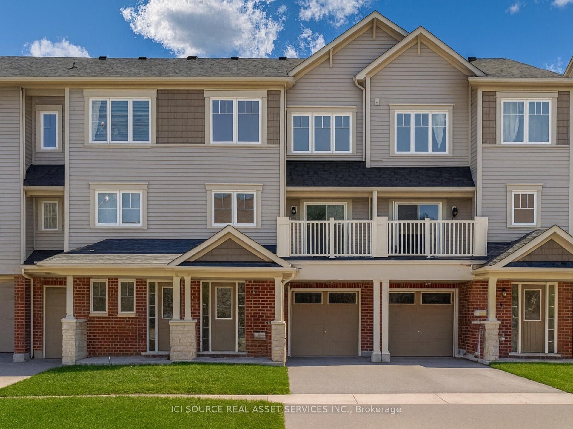 71 Tabaret Crescent, Oshawa, ON L1L 0G5