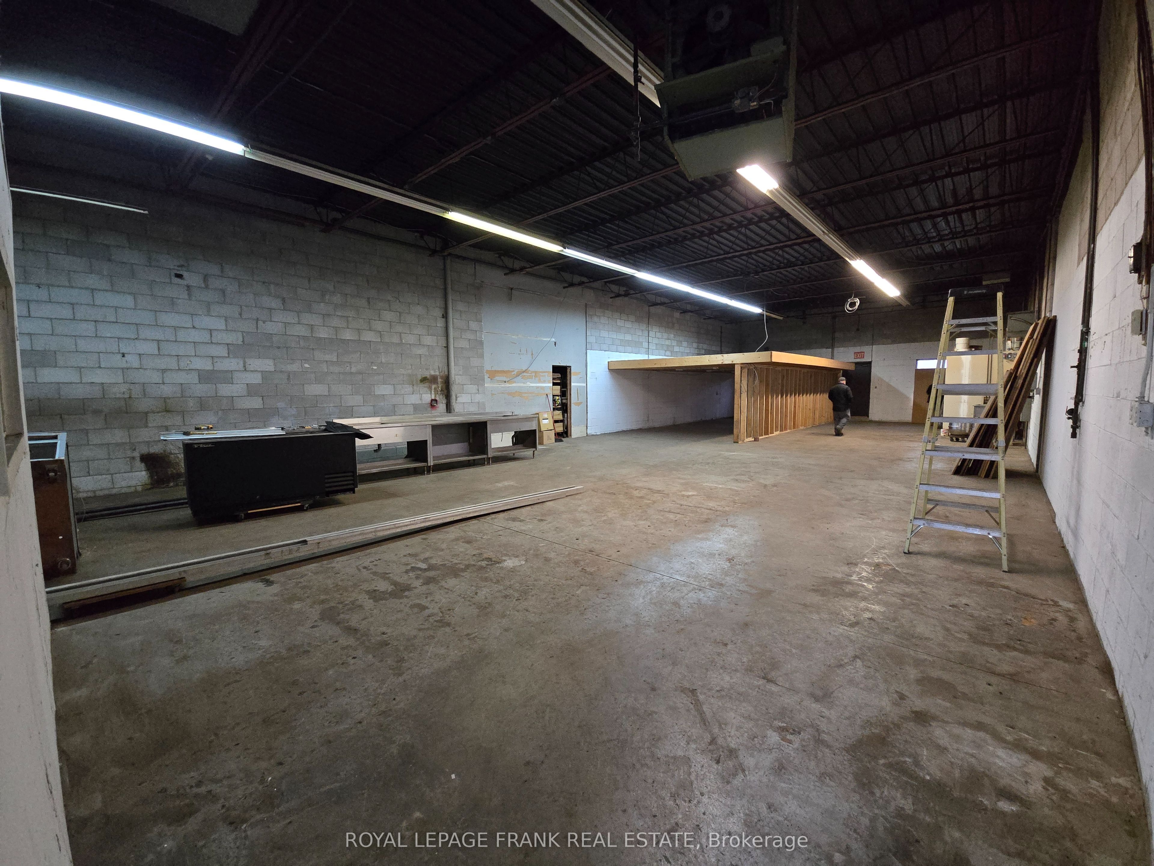716 Wilson Road S Unit #7, Oshawa, ON L1H 6E8