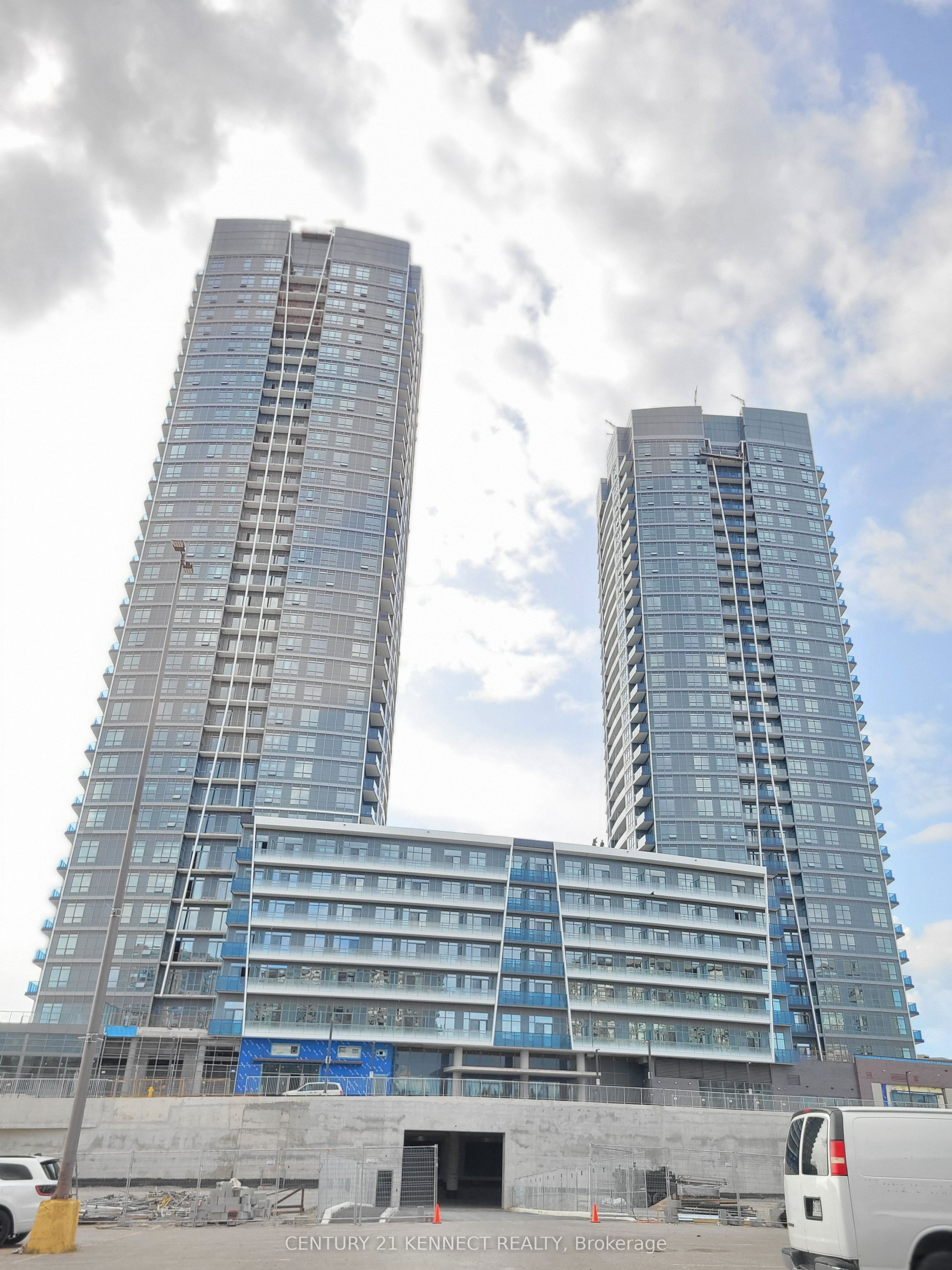 50 Upper Mall Way B-432, Vaughan, ON L4J 0J2
