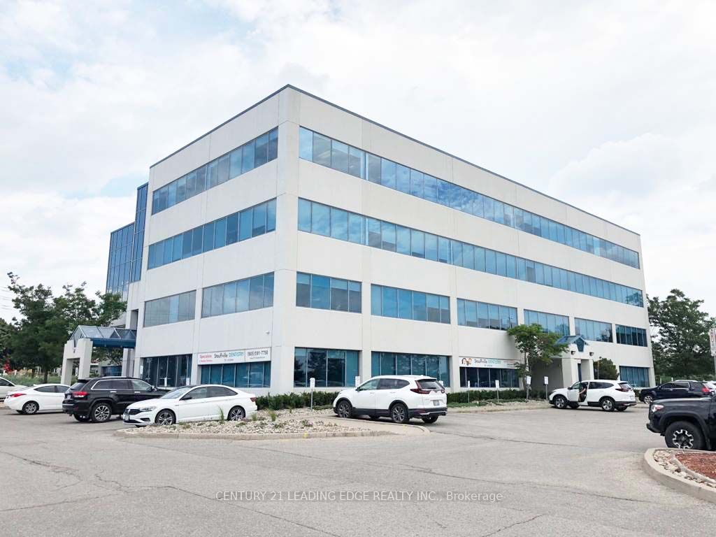 37 Sandiford Drive 107, Whitchurch-Stouffville, ON L4A 3Z2