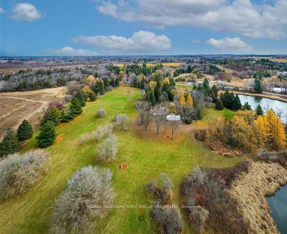 250 South Summit Farm Road, King, ON L7B 1J8