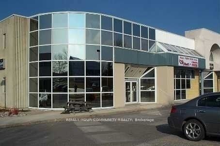60 Granton Drive 9, Richmond Hill, ON L4B 2N6