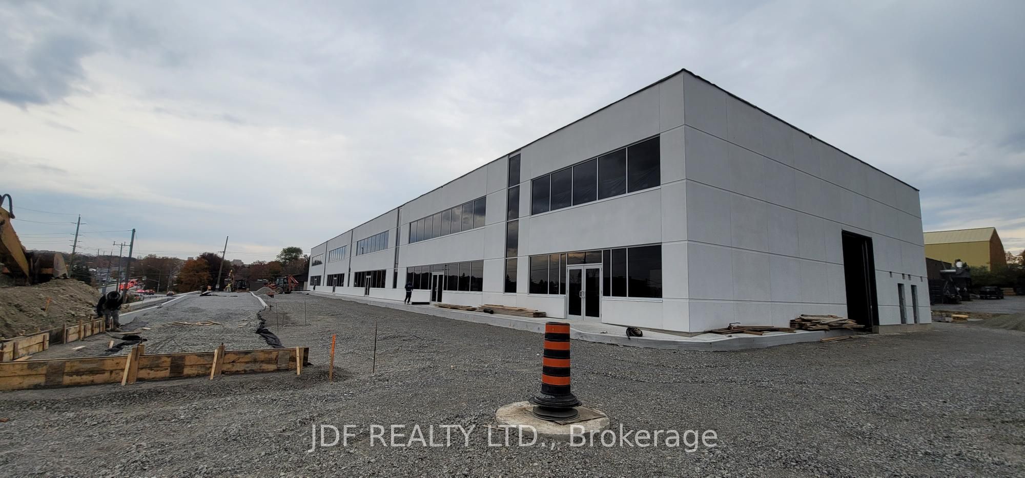2 Scanlon Court 1, Aurora, ON L4G 7B2