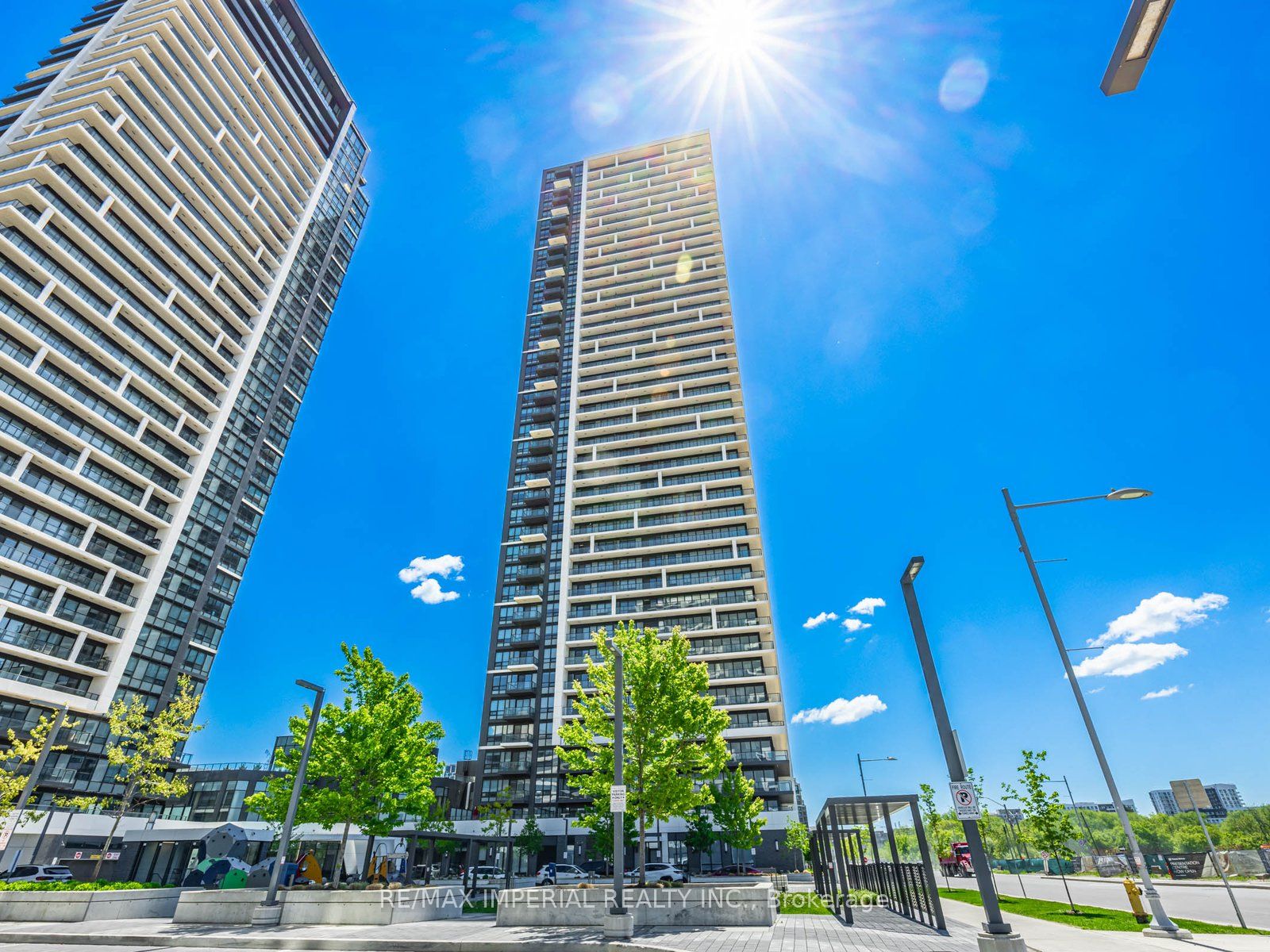 8 Water Walk Drive 3205, Markham, ON L3R 6L4