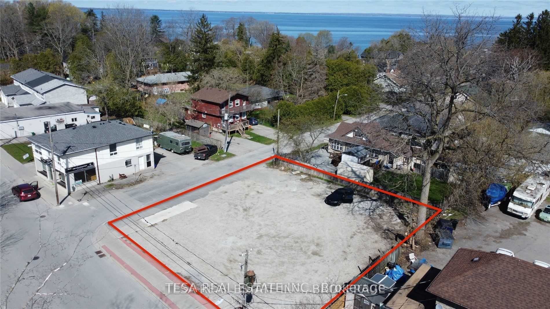 924 & 926 Lake Drive E, Georgina, ON L4P 3E9